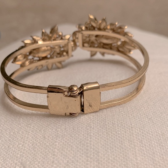 Crystal gold plated bracelet - Picture 3 of 4